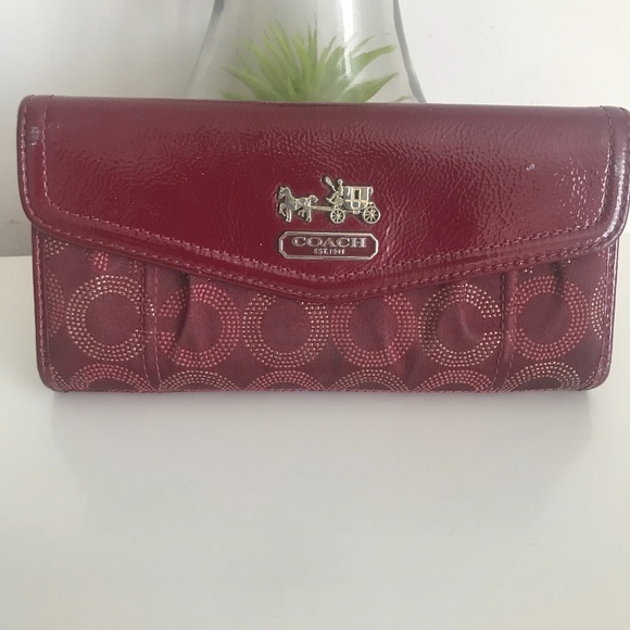 Vintage Coach Wallet - Picture 1 of 3